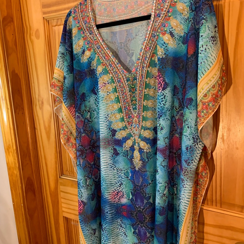 NWT, Sparkling sheer item to wear over dress, jeans, fun item to have ready - Picture 8 of 9